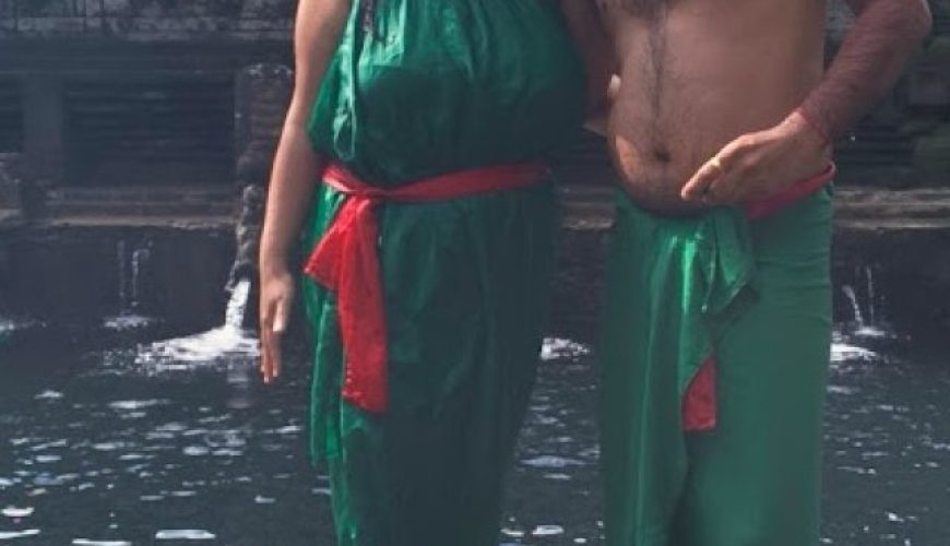 Adit and Ridhima at Tirta Emphul temple