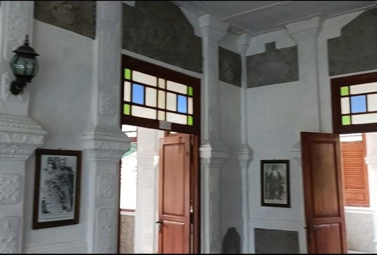 Museum where photos of royal family of Ujung water palace are placed