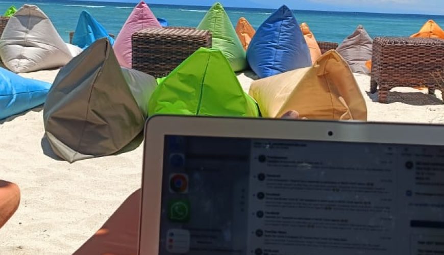 beach sitting arrnagment at Gili Air