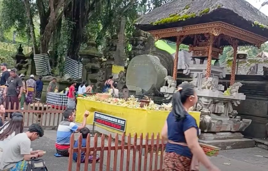 Tirta Emphul temple tour