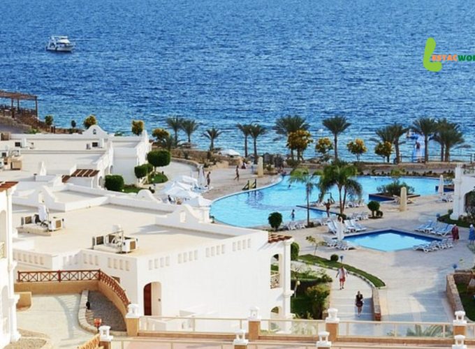Crystal-clear waters of Sharm el-Sheikh, a highlight of the 10 nights 11 days Egypt tour package