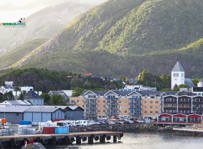 11 nights 12 days Rovaniemi, Kiruna, Lofoten, Senja and Tromso tour package